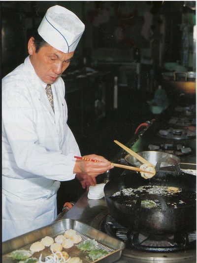 斎藤料理長hp用.jpg